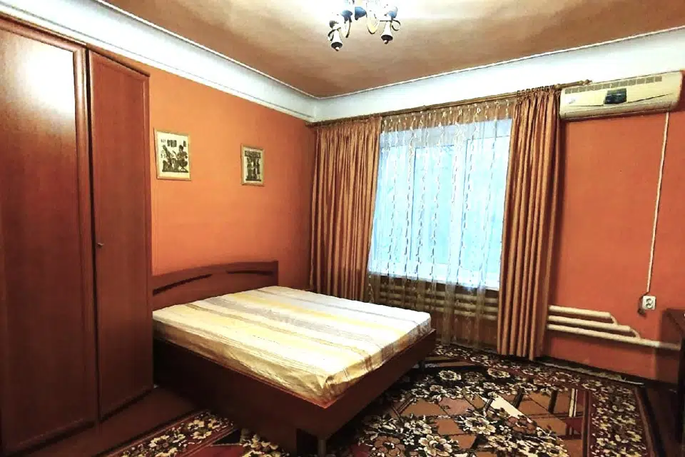 Продаётся 3-комнатная квартира, 70 м²