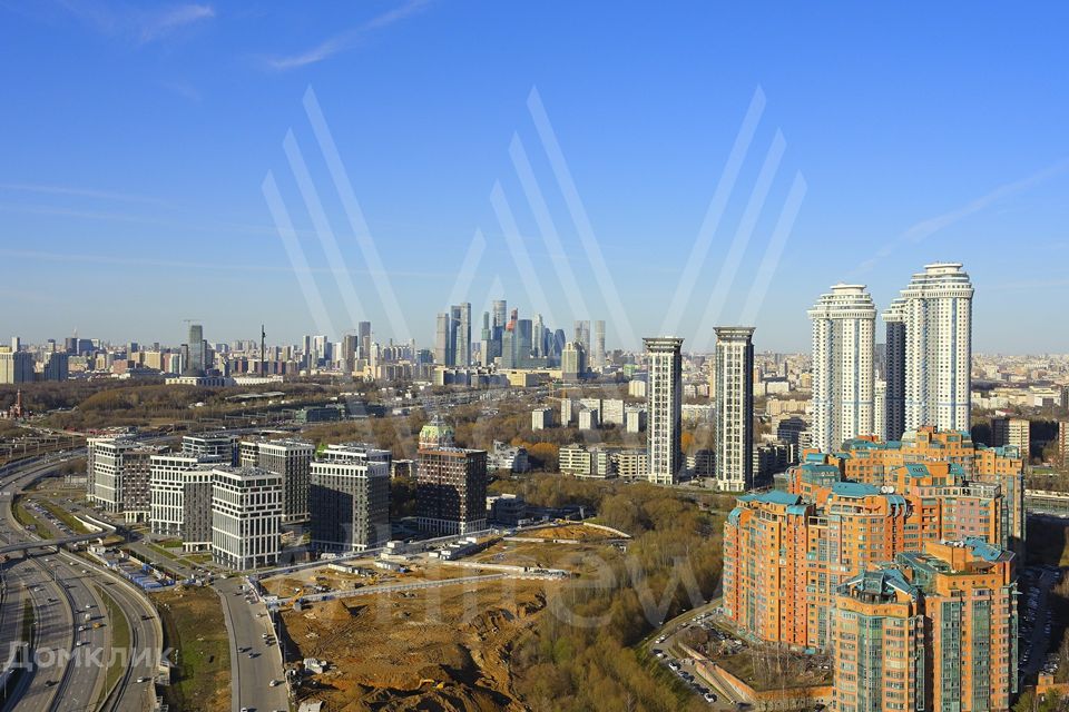 Продаётся 5-комнатная квартира, 139 м²