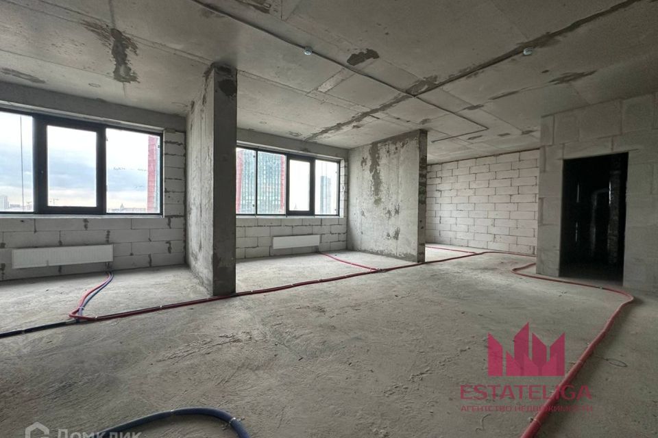Продаётся 2-комнатная квартира, 82 м²