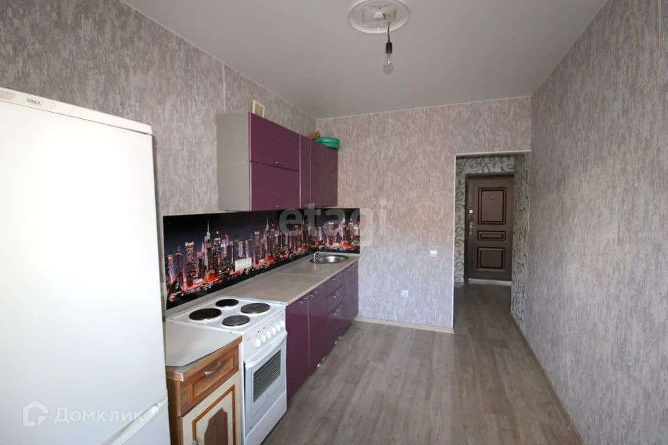 Продаётся 1-комнатная квартира, 35.8 м²