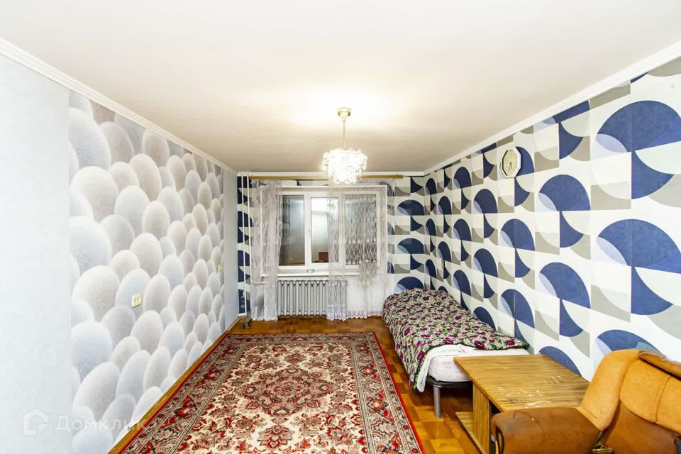 Продаётся 3-комнатная квартира, 56.9 м²