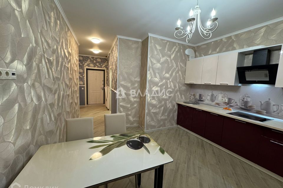 Сдаётся 2-комнатная квартира, 71.9 м²