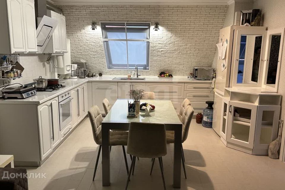 Продаётся 2-комнатная квартира, 80 м²
