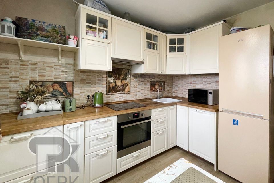 Продаётся 2-комнатная квартира, 56.1 м²