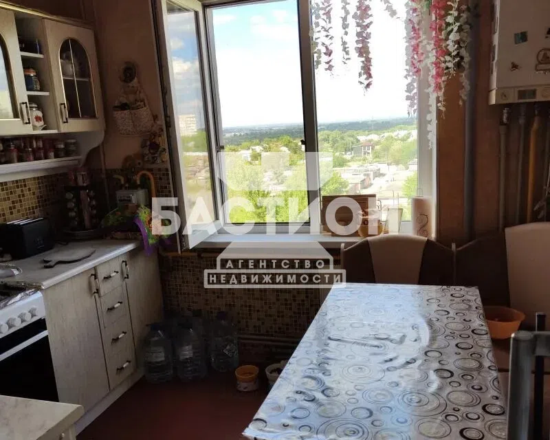 Продаётся 2-комнатная квартира, 52.8 м²