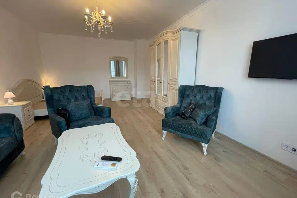 Продаётся 1-комнатная квартира, 46.3 м²