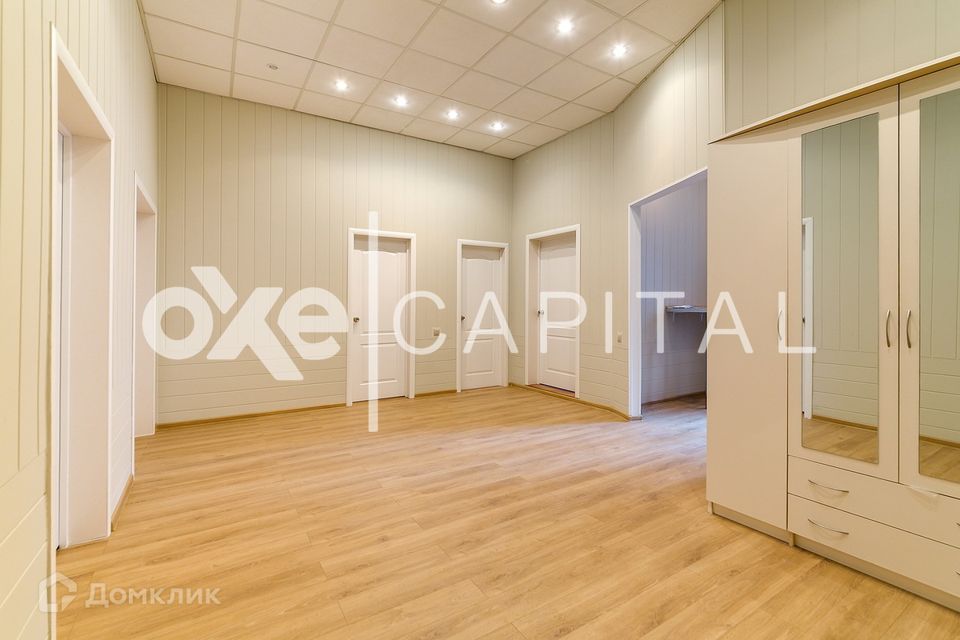 Продаётся 4-комнатная квартира, 110 м²