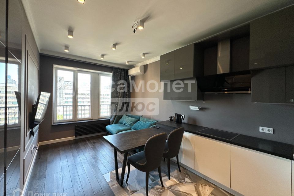 Продаётся 3-комнатная квартира, 71.2 м²