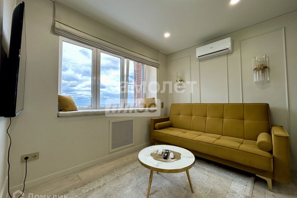 Продаётся 1-комнатная квартира, 43 м²