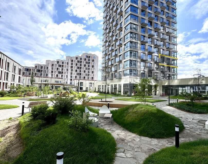 Продаётся 2-комнатная квартира, 74.5 м²