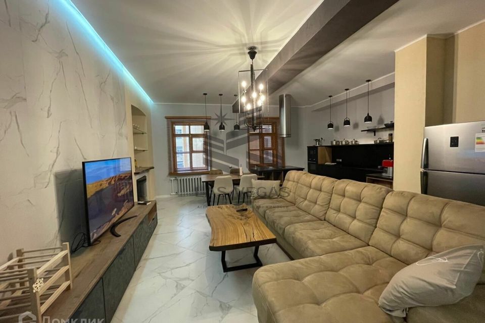 Сдаётся 3-комнатная квартира, 115 м²