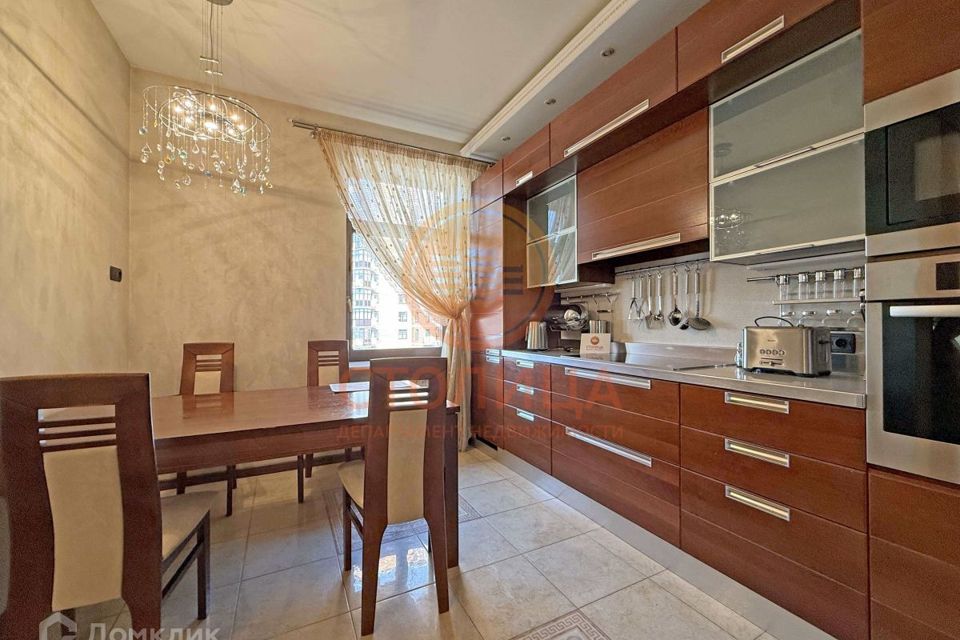 Сдаётся 3-комнатная квартира, 125 м²