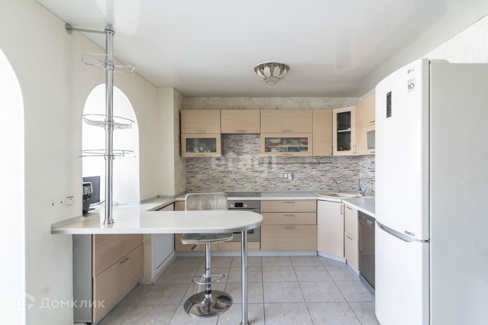 Продаётся 3-комнатная квартира, 81.1 м²