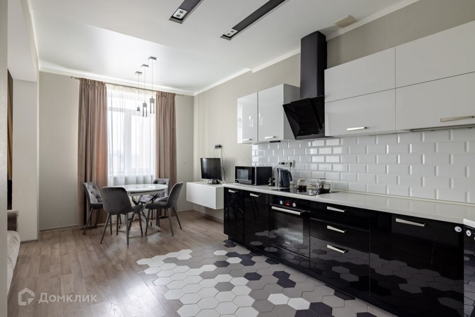 Продаётся 2-комнатная квартира, 69.2 м²