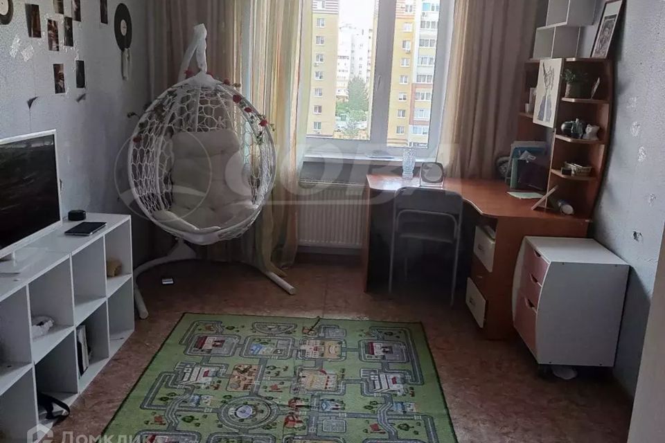 Продаётся 4-комнатная квартира, 89.9 м²