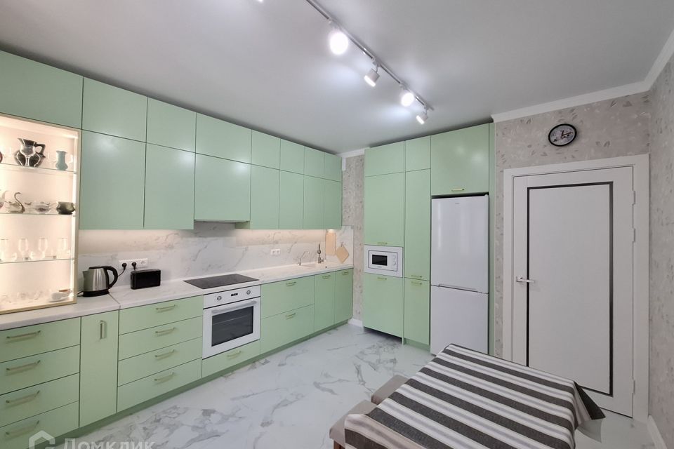 Сдаётся 2-комнатная квартира, 58 м²