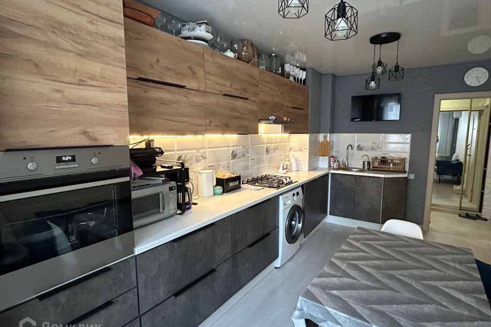 Продаётся 2-комнатная квартира, 58.7 м²