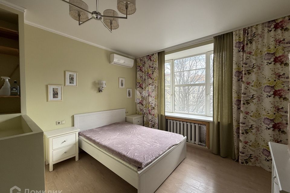 Продаётся 4-комнатная квартира, 95 м²