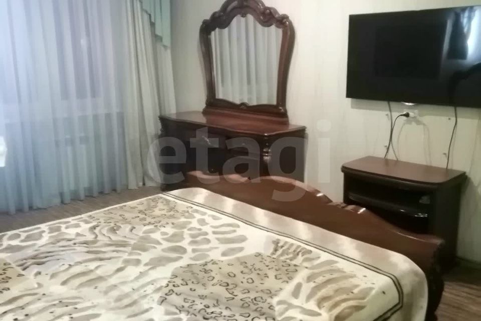 Сдаётся 2-комнатная квартира, 56 м²