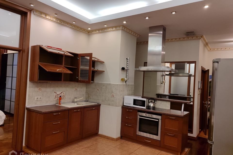 Сдаётся 3-комнатная квартира, 100 м²