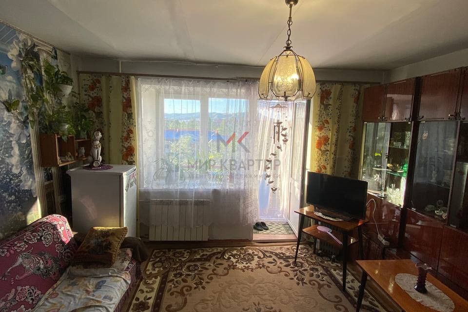 Продаётся 3-комнатная квартира, 59.5 м²