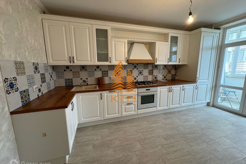 Продаётся 2-комнатная квартира, 76.4 м²