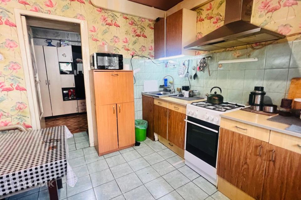 Продаётся 3-комнатная квартира, 65.4 м²