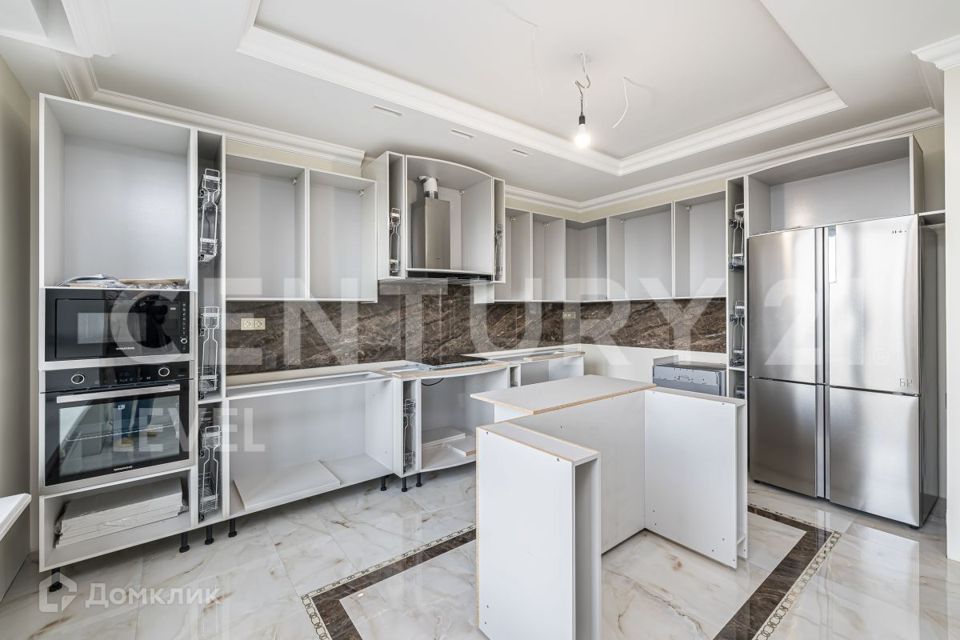 Продаётся 4-комнатная квартира, 108 м²