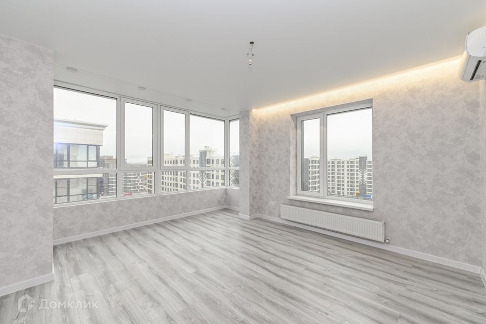 Продаётся 4-комнатная квартира, 92 м²