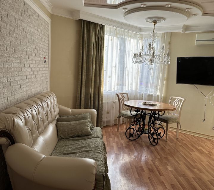 Продаётся 3-комнатная квартира, 70 м²