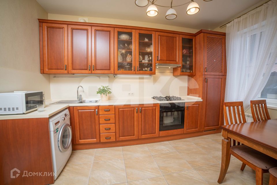 Продаётся 3-комнатная квартира, 82.4 м²