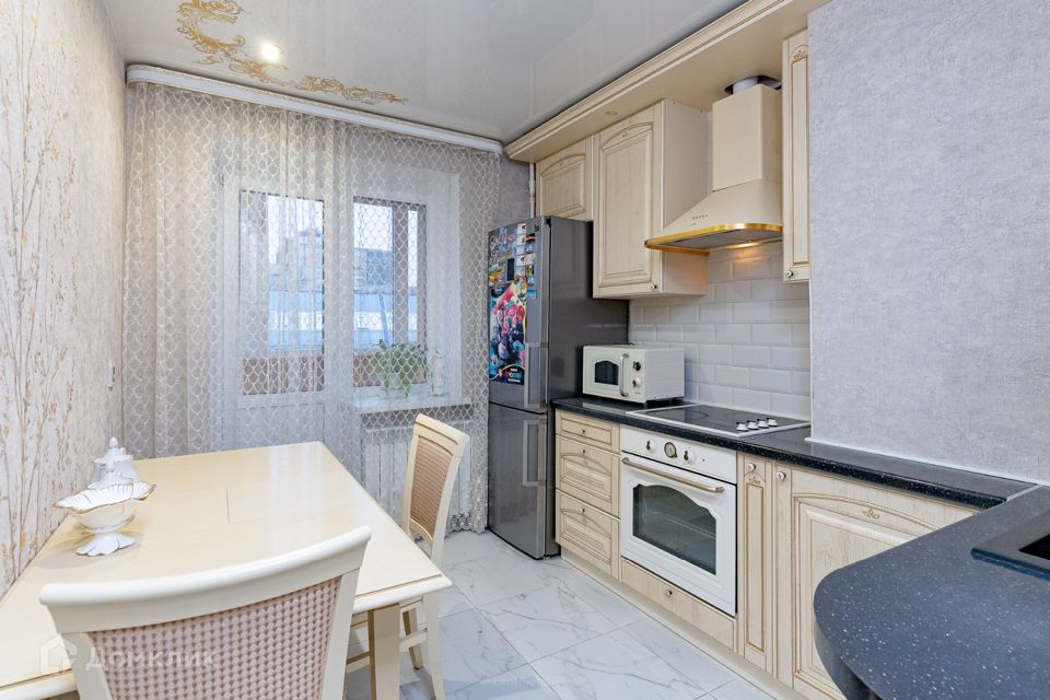 Сдаётся 2-комнатная квартира, 65 м²