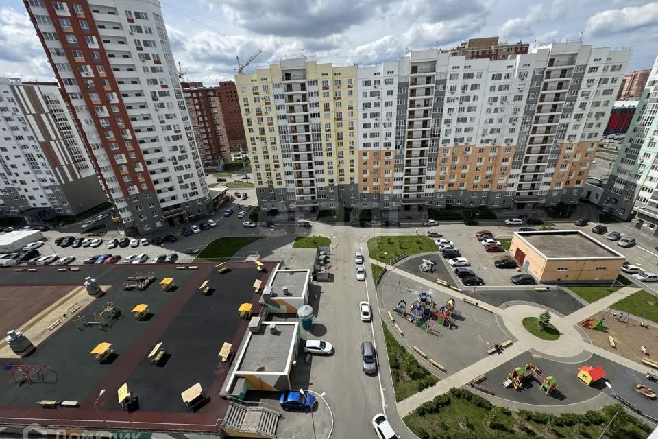 Продаётся 2-комнатная квартира, 71.4 м²