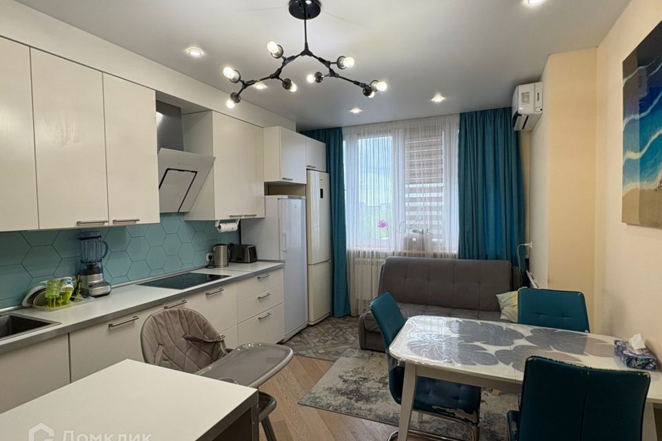 Продаётся 2-комнатная квартира, 63.2 м²