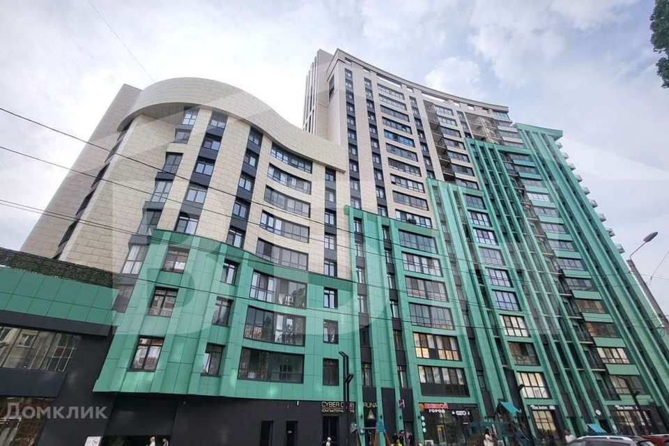 Продаётся 3-комнатная квартира, 115 м²
