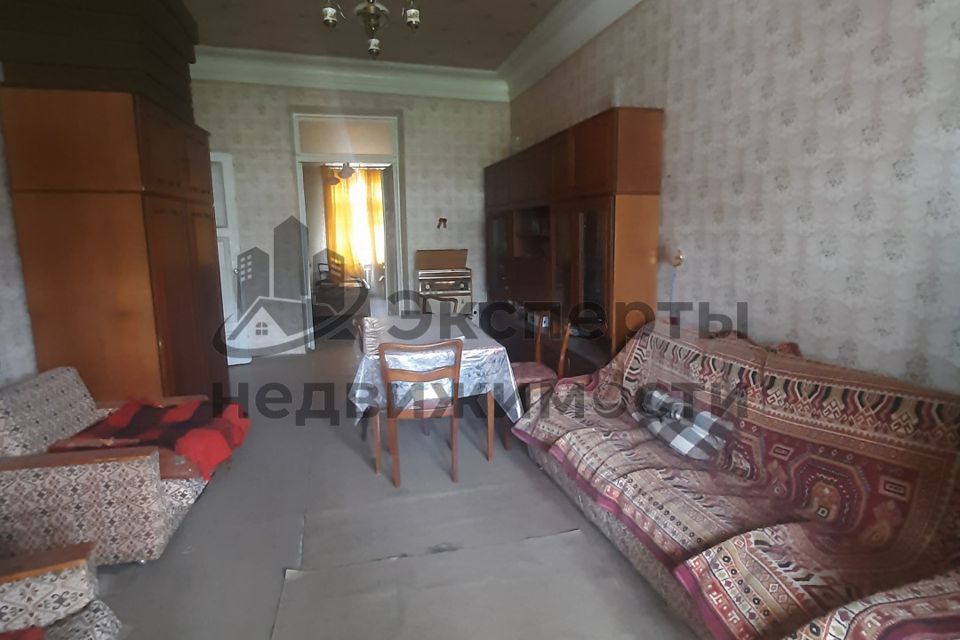 Продаётся 4-комнатная квартира, 103 м²