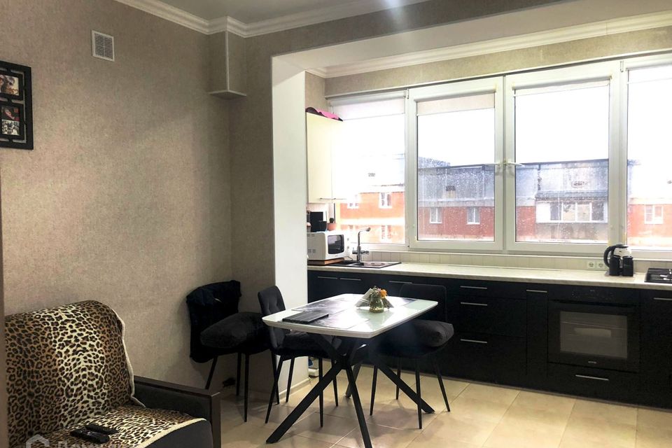 Продаётся 1-комнатная квартира, 48.7 м²