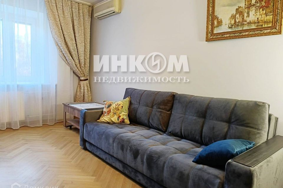 Сдаётся 2-комнатная квартира, 65 м²