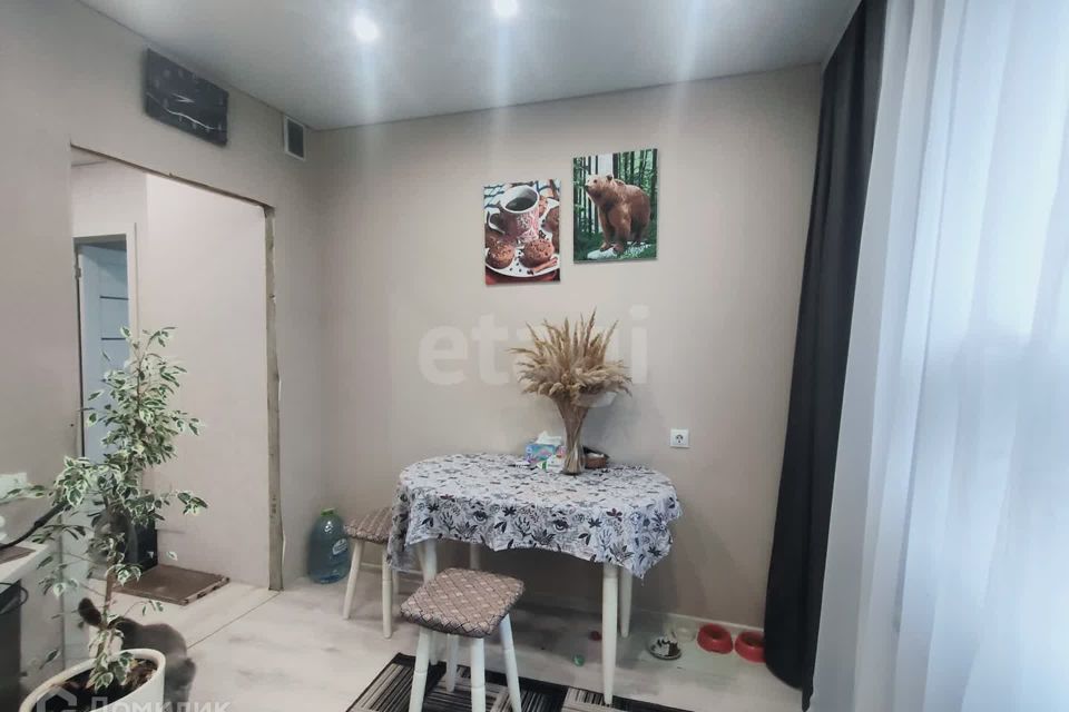 Продаётся 1-комнатная квартира, 37.2 м²