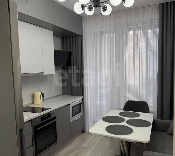 Продаётся 1-комнатная квартира, 35.7 м²