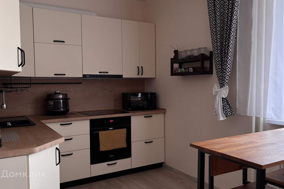 Сдаётся 2-комнатная квартира, 63 м²