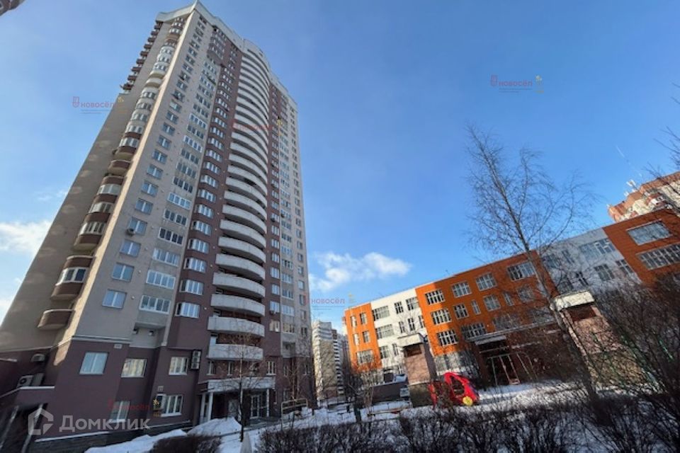 Сдаётся 2-комнатная квартира, 90 м²