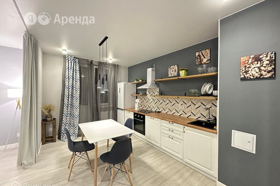 Сдаётся 1-комнатная квартира, 62 м²