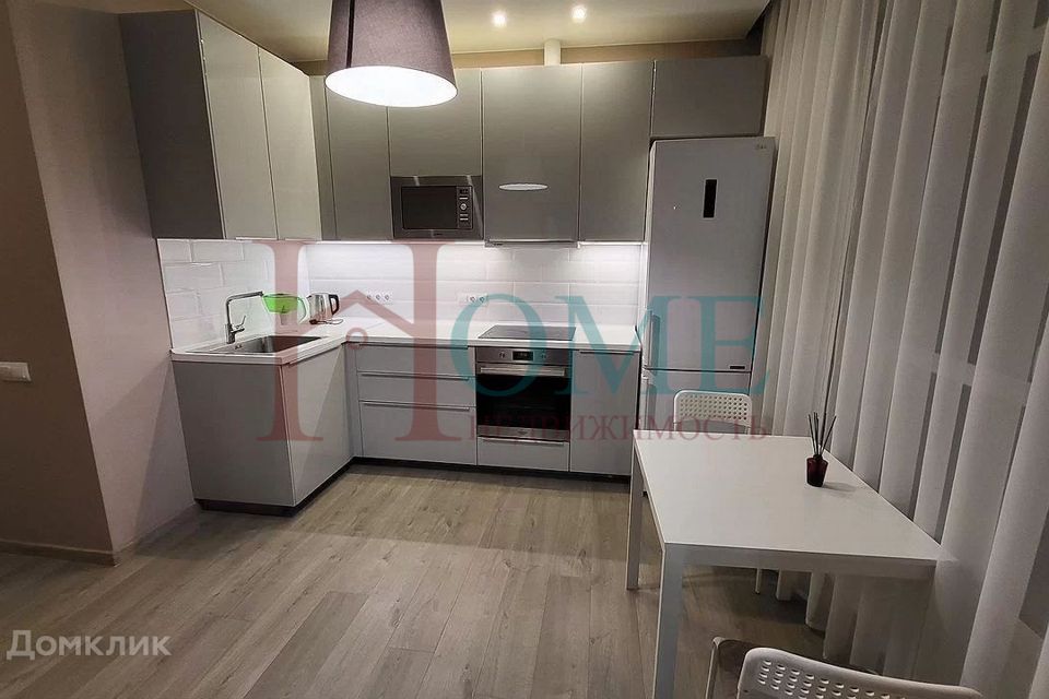 Сдаётся 2-комнатная квартира, 65 м²