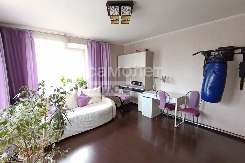 Продаётся 3-комнатная квартира, 80 м²