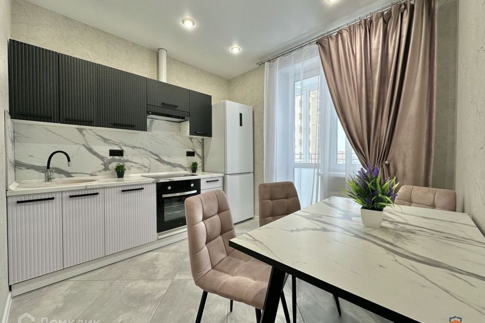 Продаётся 1-комнатная квартира, 41 м²