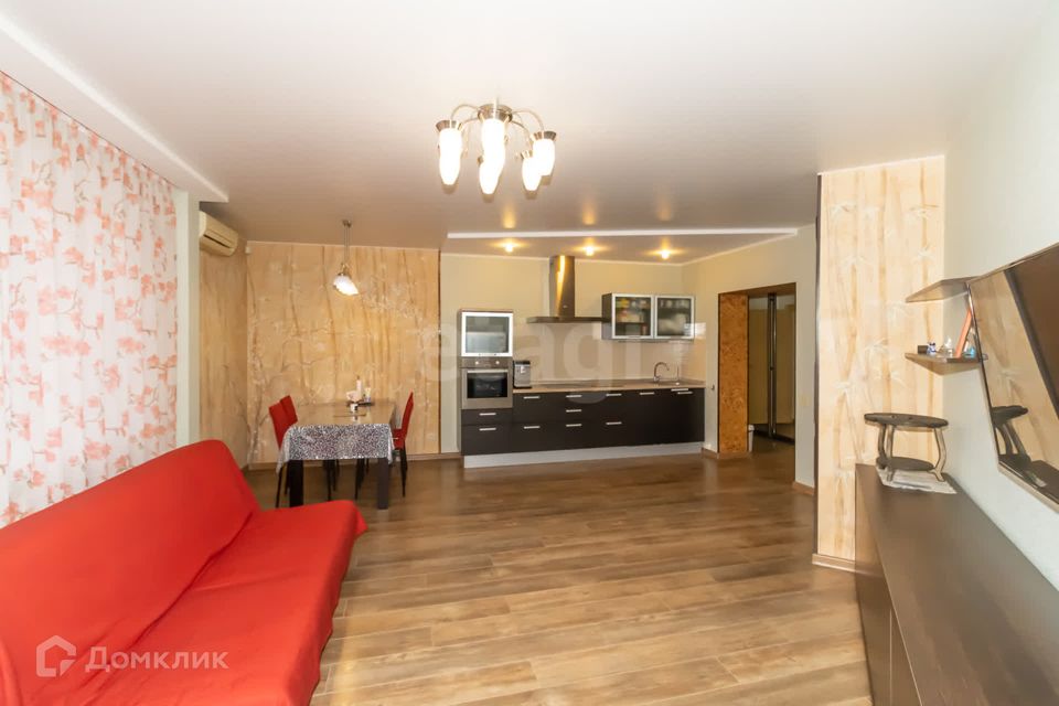 Продаётся 2-комнатная квартира, 101.6 м²