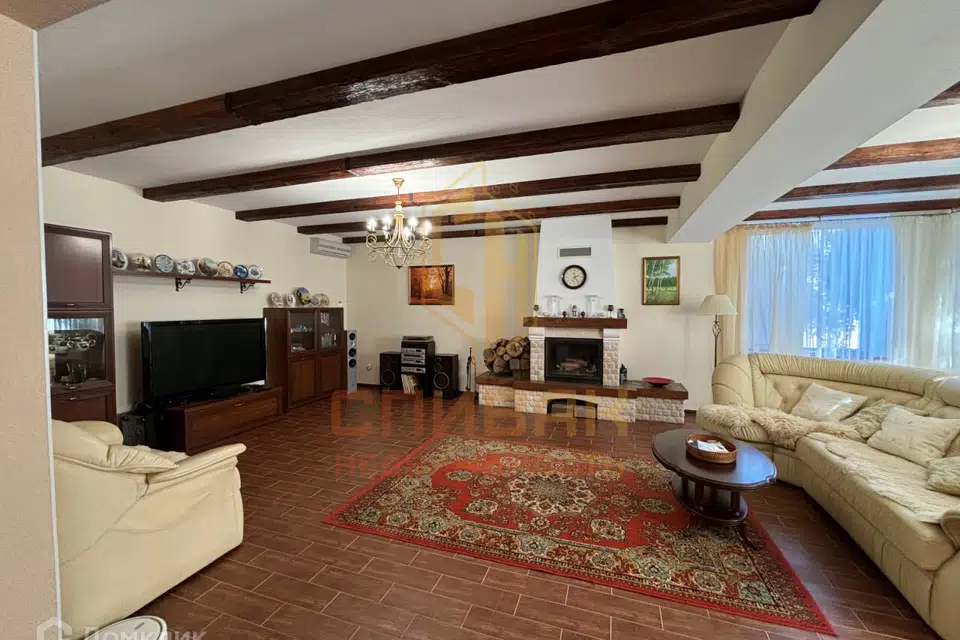 Продаётся 2-этажный дом, 364 м²