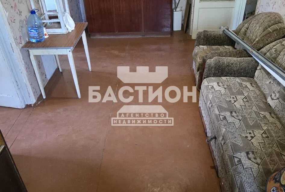 Продаётся 3-комнатная квартира, 50.3 м²