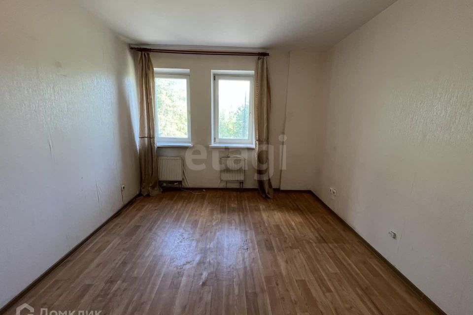 Продаётся 1-комнатная квартира, 43.7 м²